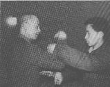 Молодой Яо Чэнгуан с отцом